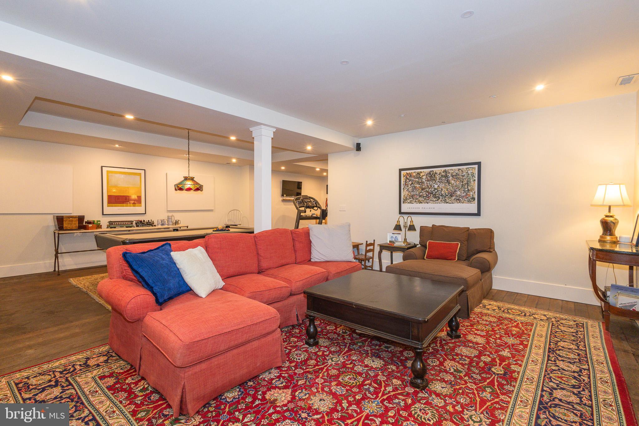 1004 MOSS HAVEN COURT