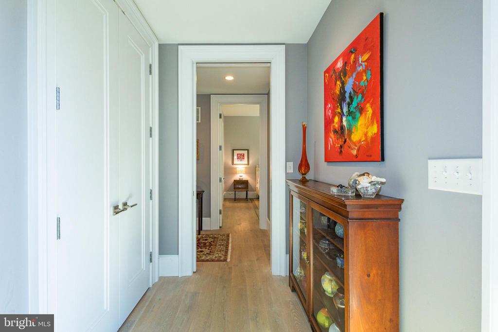 1004 MOSS HAVEN COURT