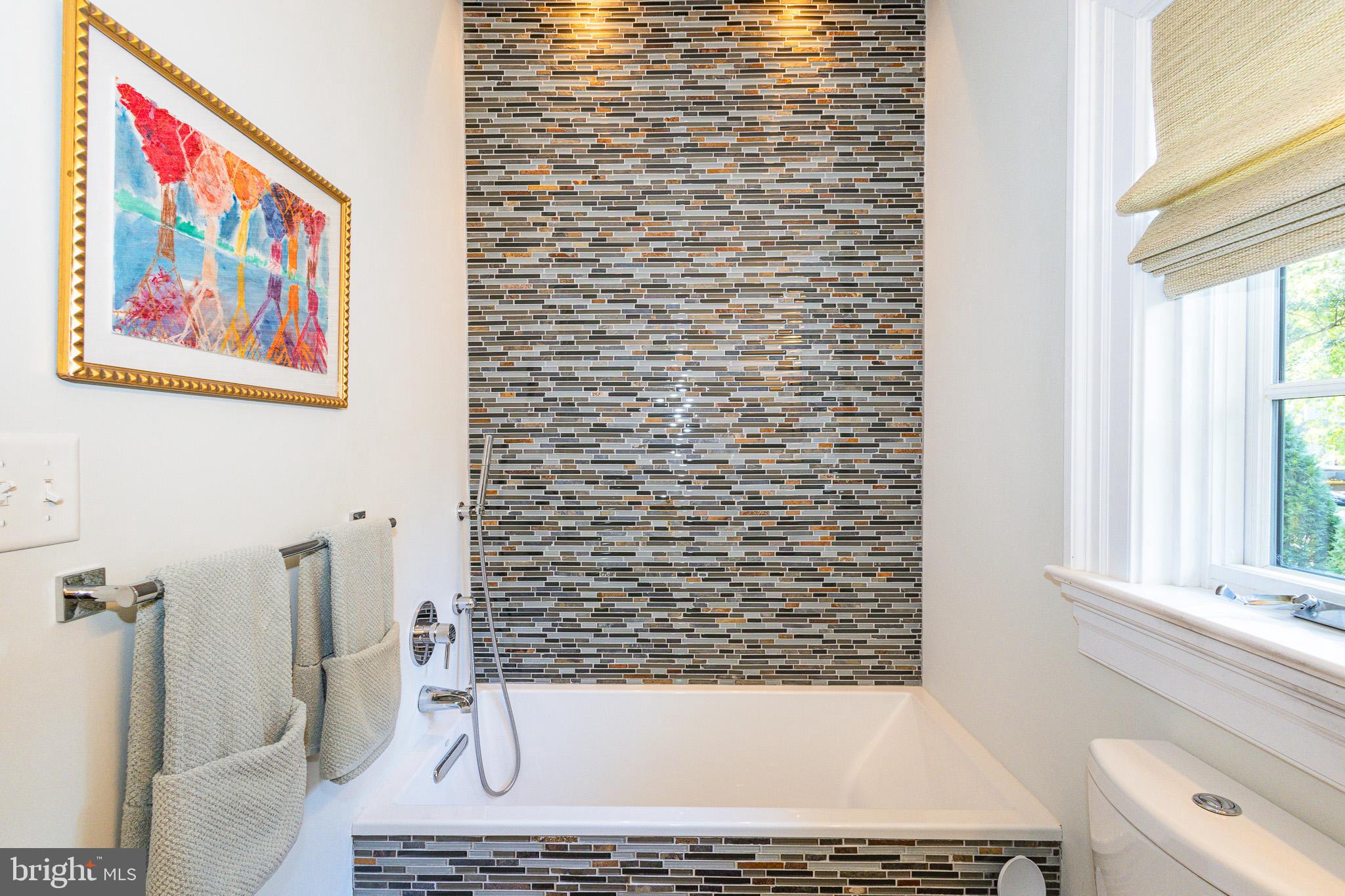 1004 MOSS HAVEN COURT