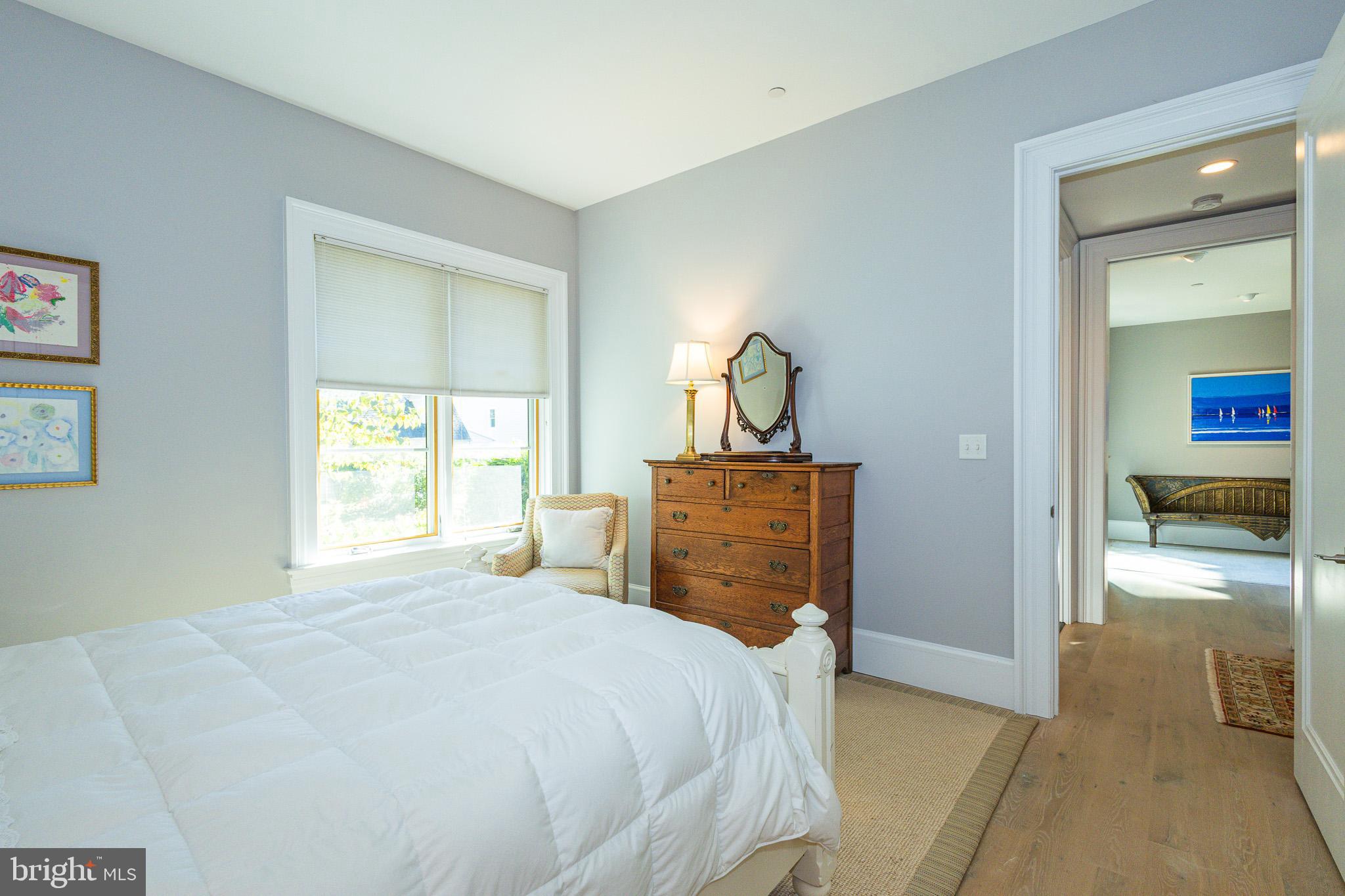 1004 MOSS HAVEN COURT