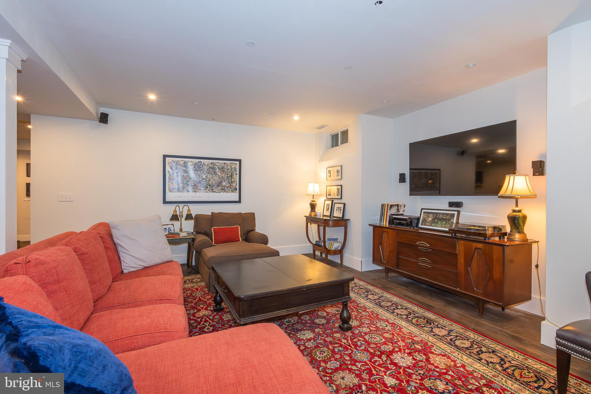 1004 MOSS HAVEN COURT