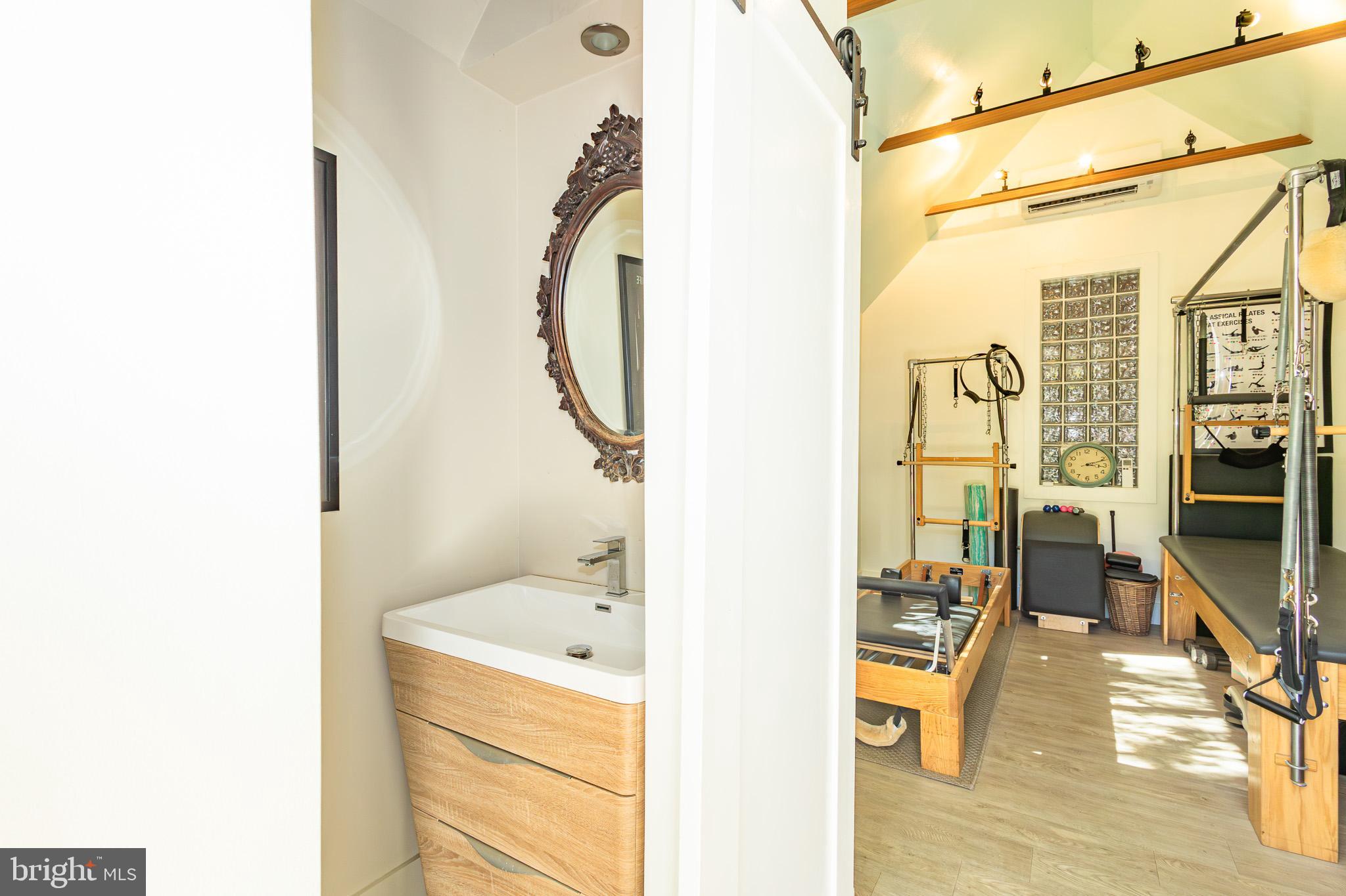 1004 MOSS HAVEN COURT