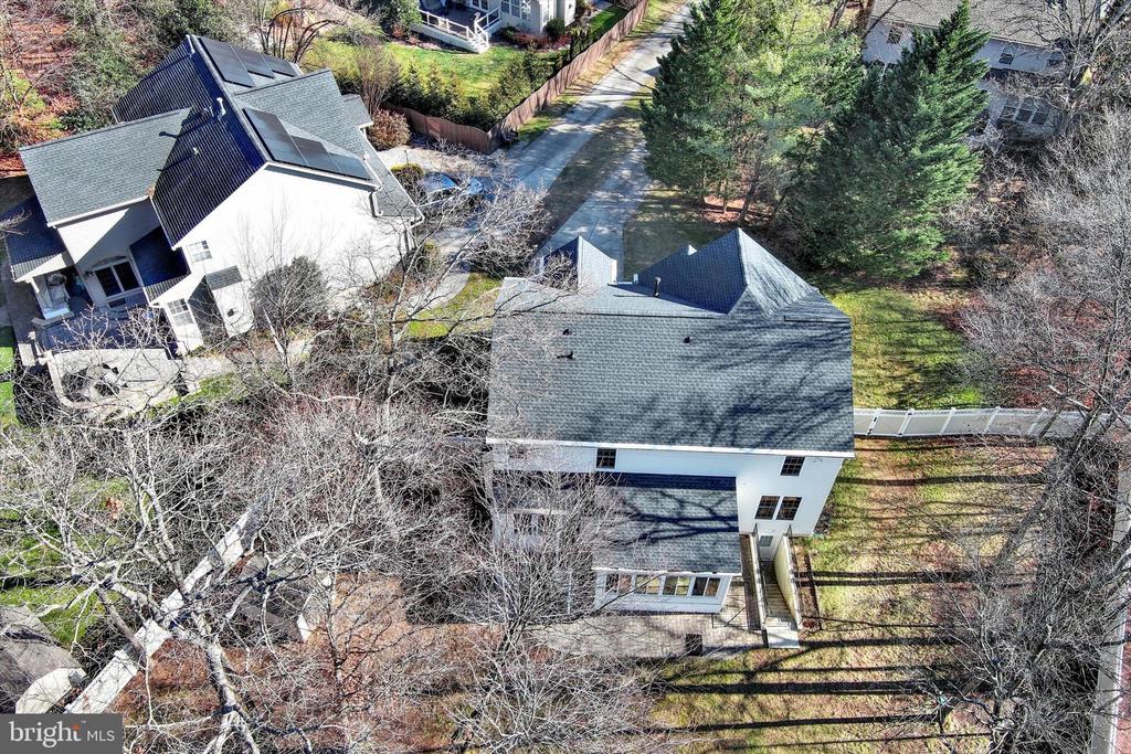 1590 CHAPMAN ROAD