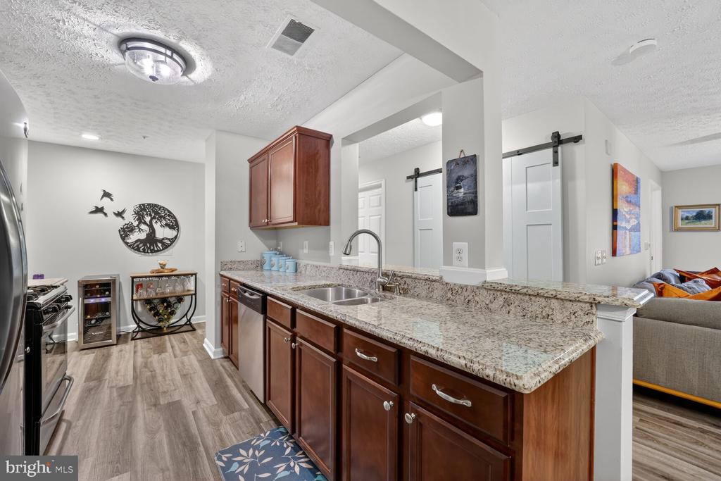 603 BURTONS COVE WAY 3