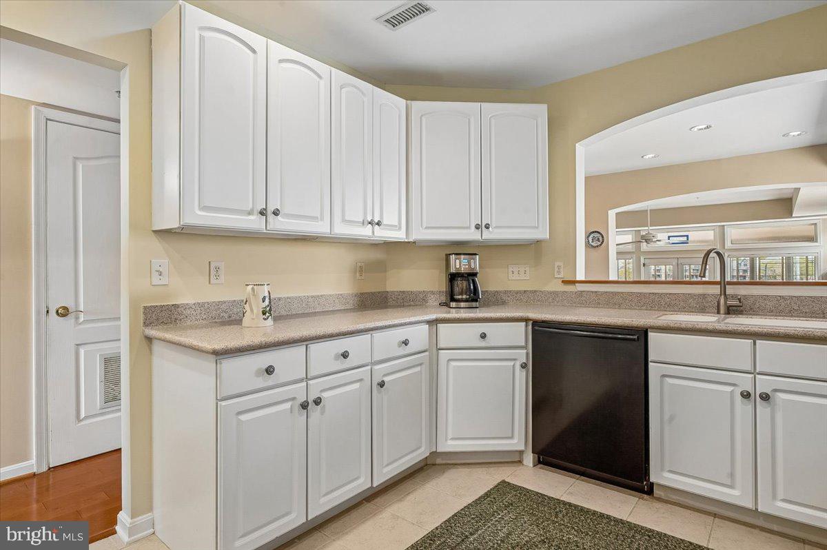 7001 CLINTON COURT 7B
