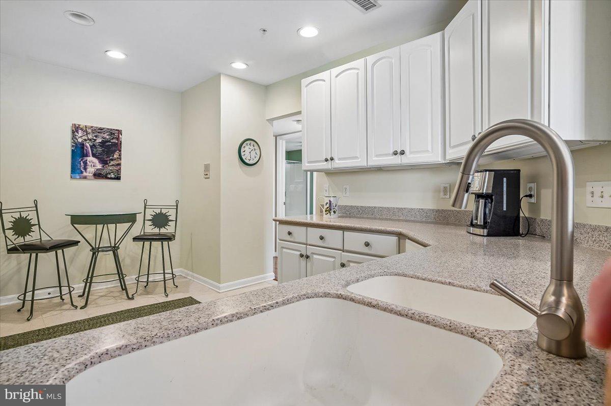 7001 CLINTON COURT 7B