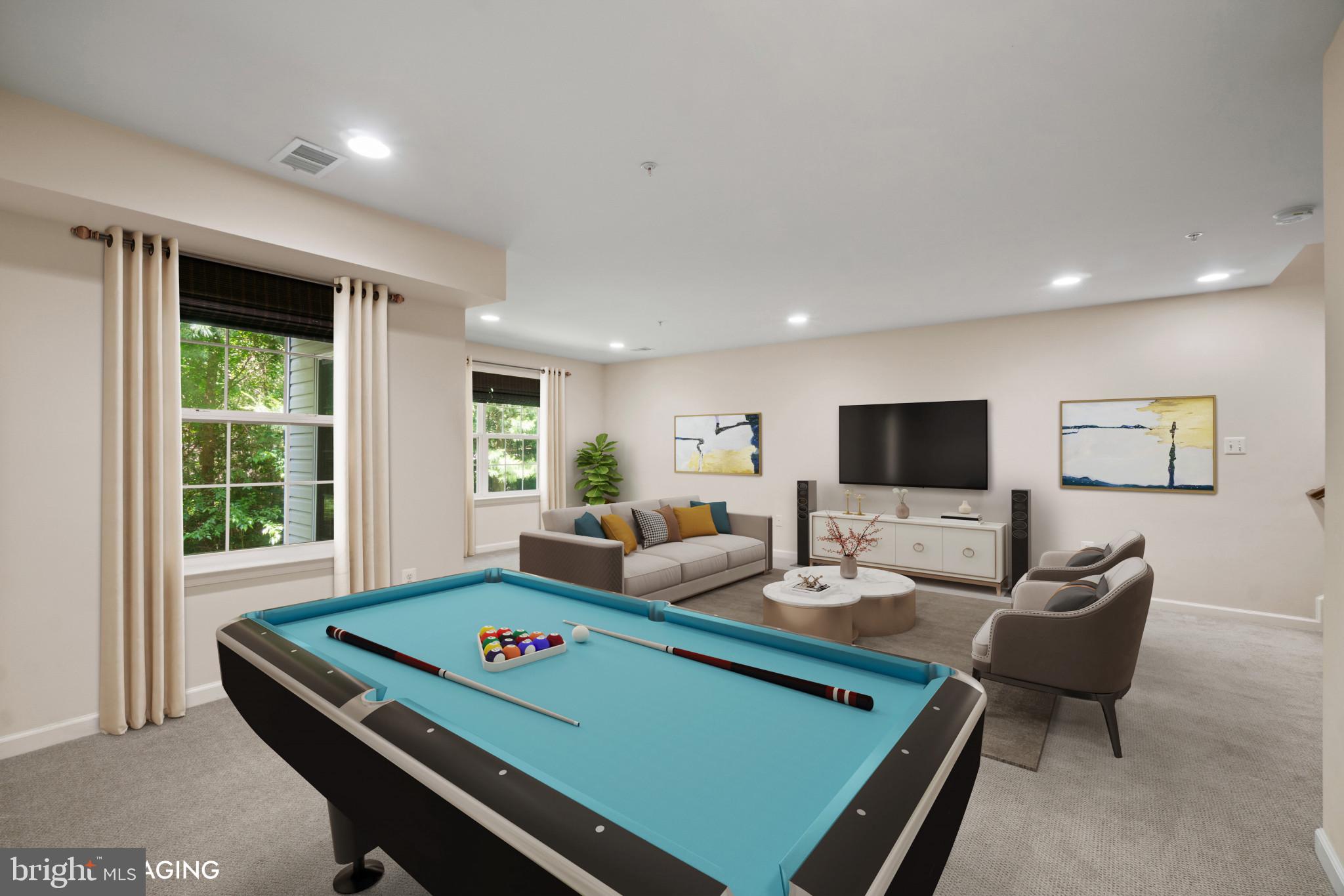 722 HIDDEN OAK