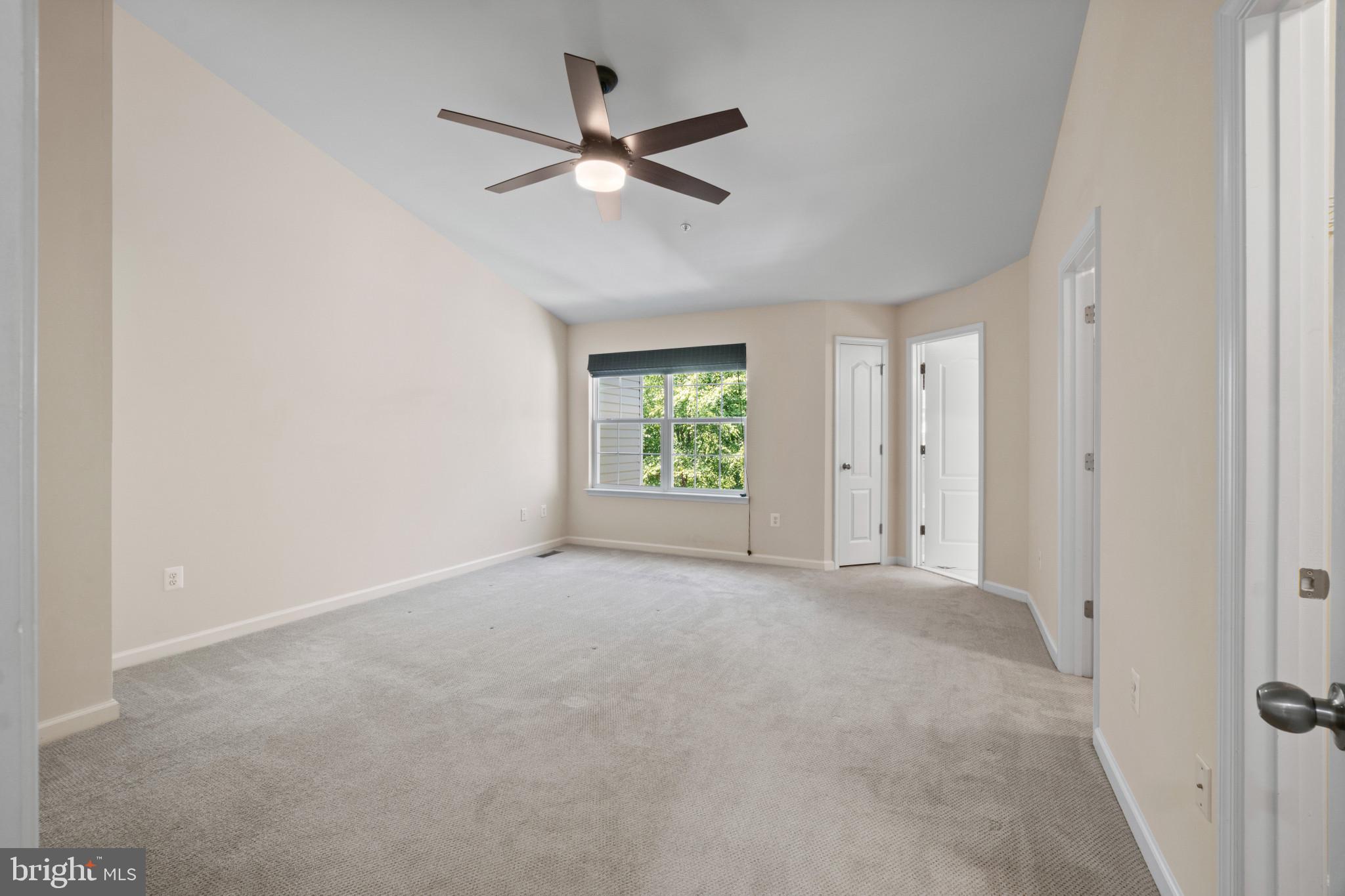 722 HIDDEN OAK