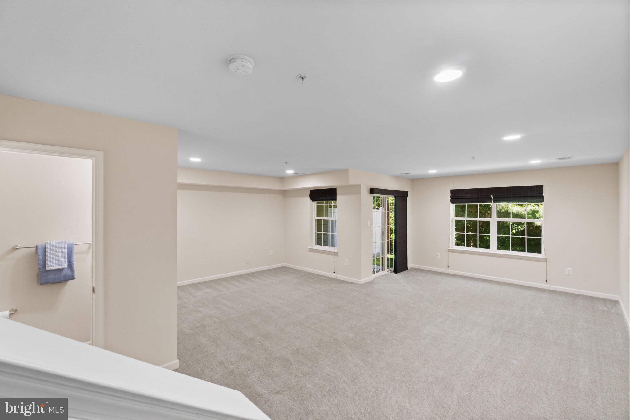 722 HIDDEN OAK