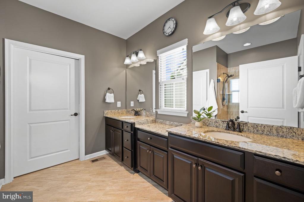 3026 SUNNY RIDGE DRIVE