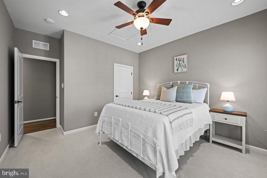 3026 SUNNY RIDGE DRIVE