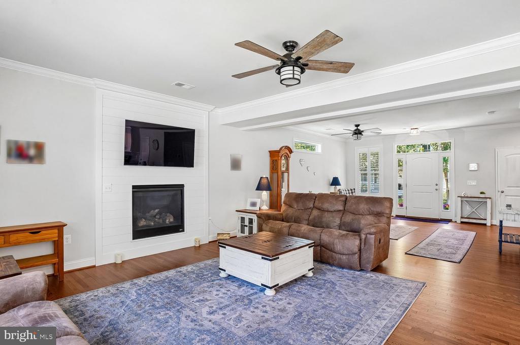 1613 LEE DRIVE