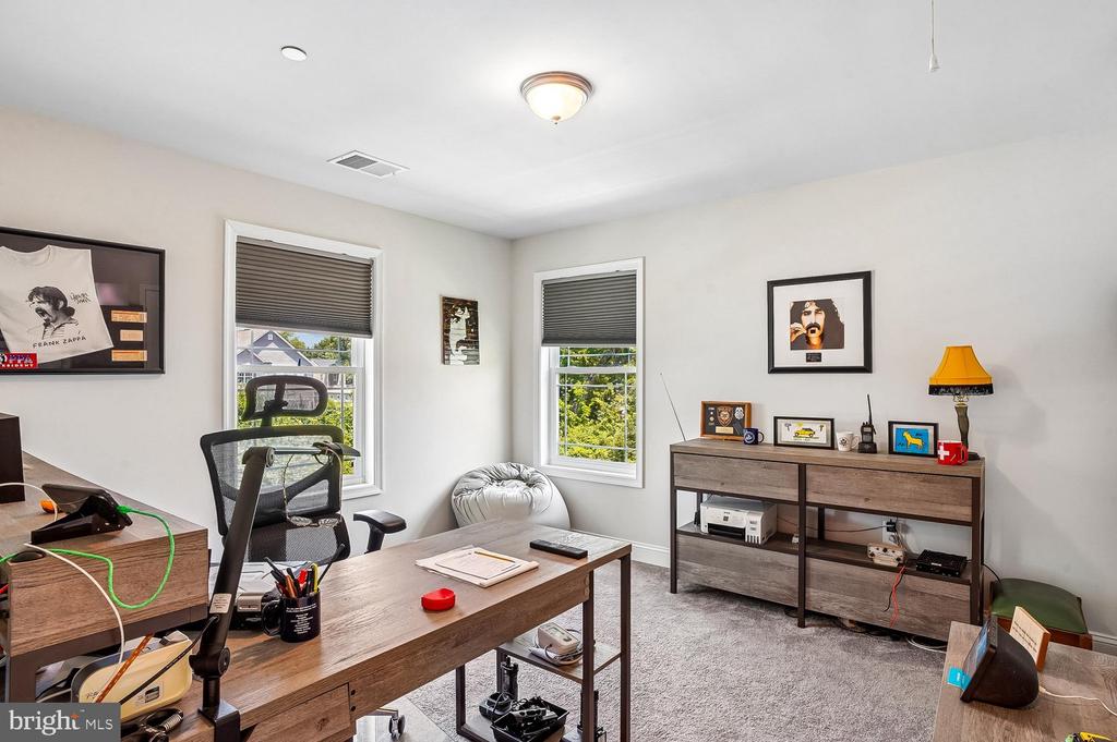 1613 LEE DRIVE