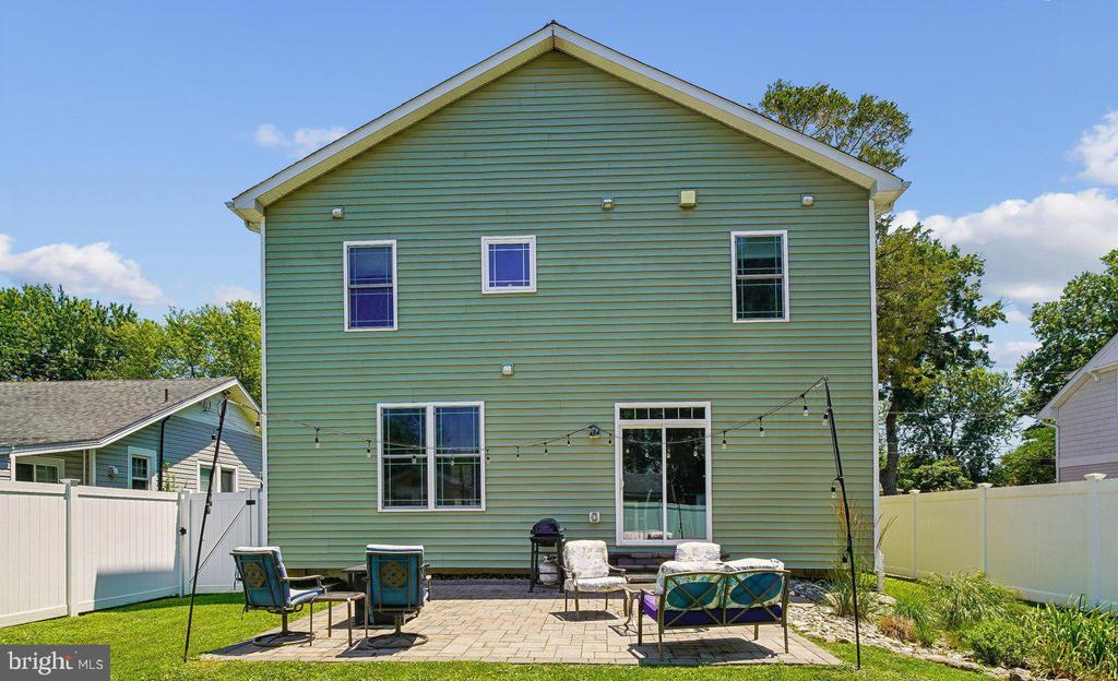 1613 LEE DRIVE