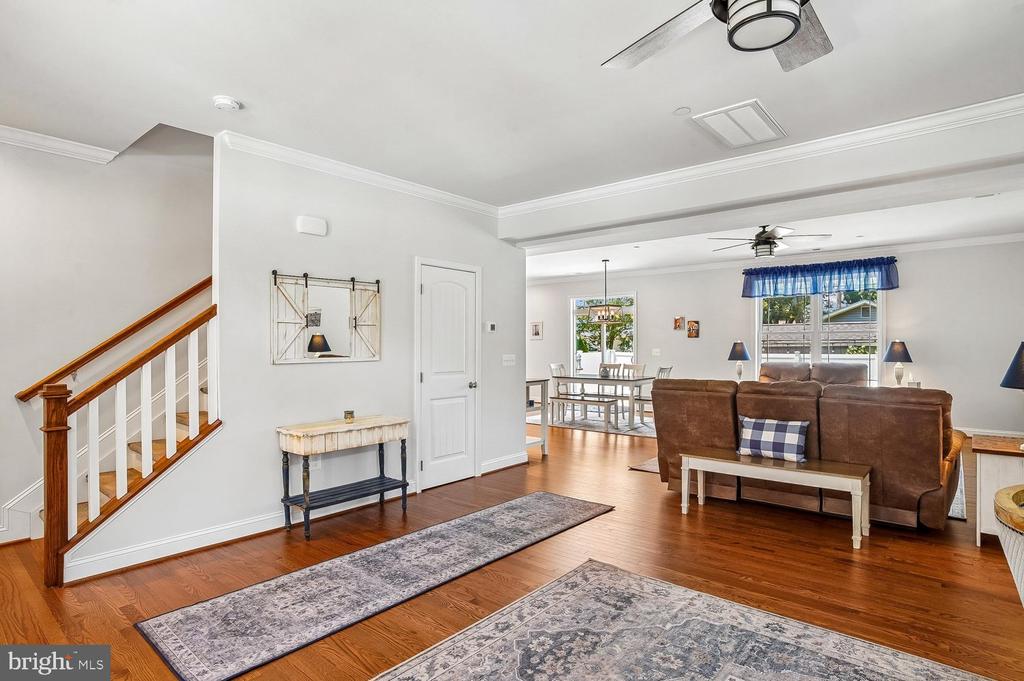 1613 LEE DRIVE