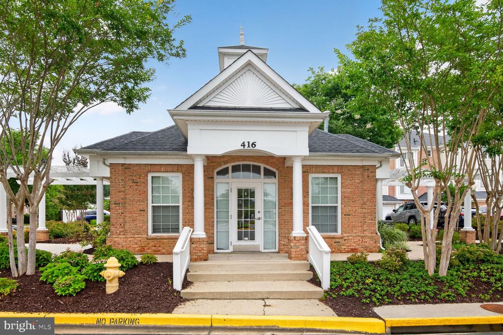 420 HAMLET CLUB DRIVE Unit: 304