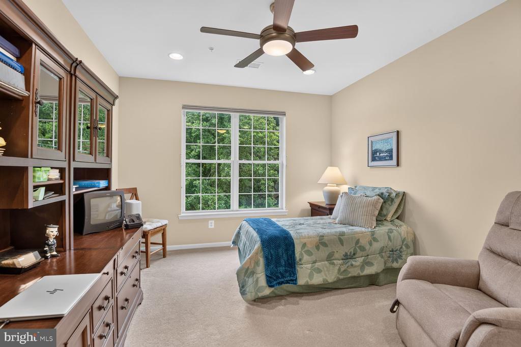 420 HAMLET CLUB DRIVE Unit: 304