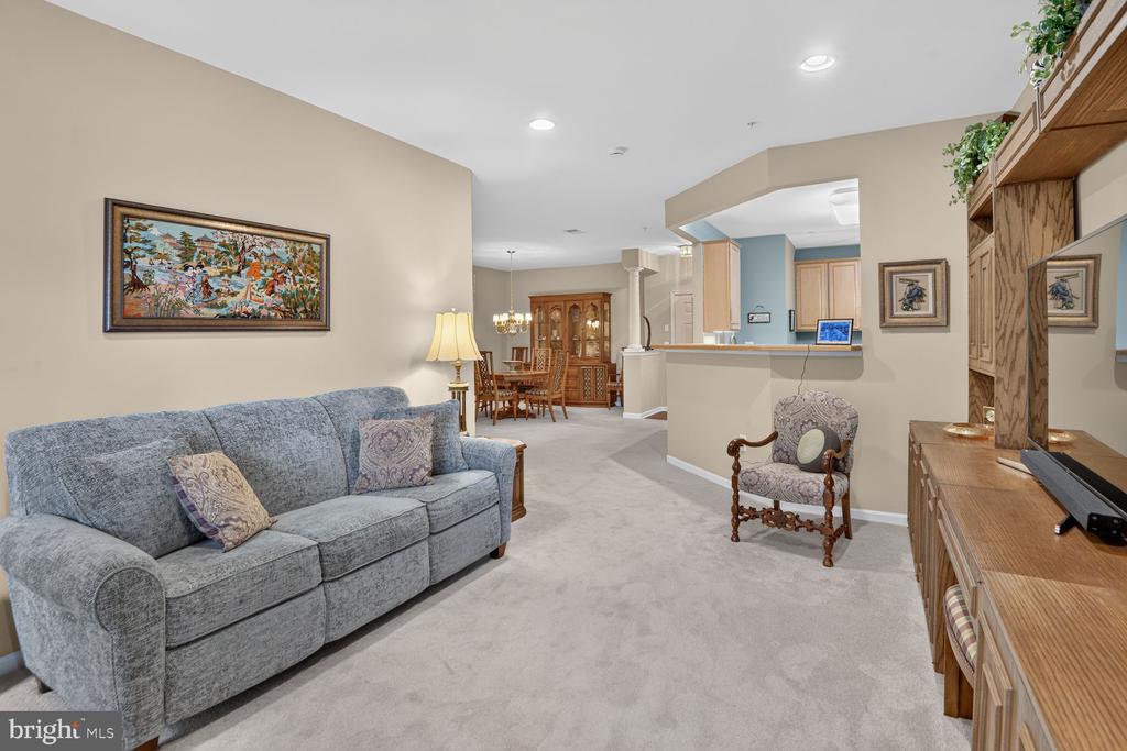 420 HAMLET CLUB DRIVE Unit: 304