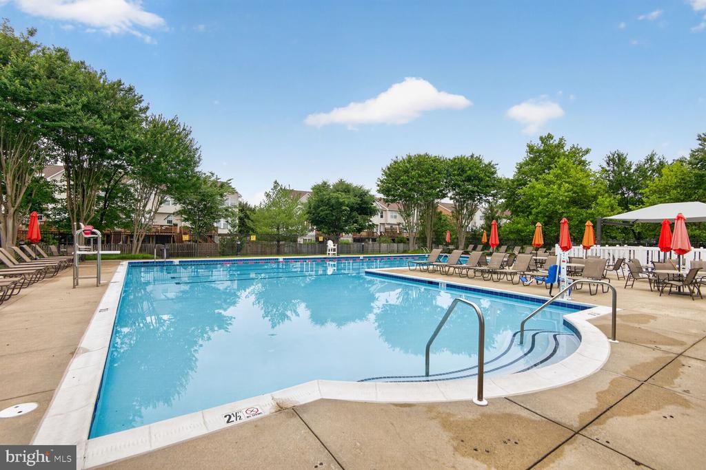 420 HAMLET CLUB DRIVE Unit: 304