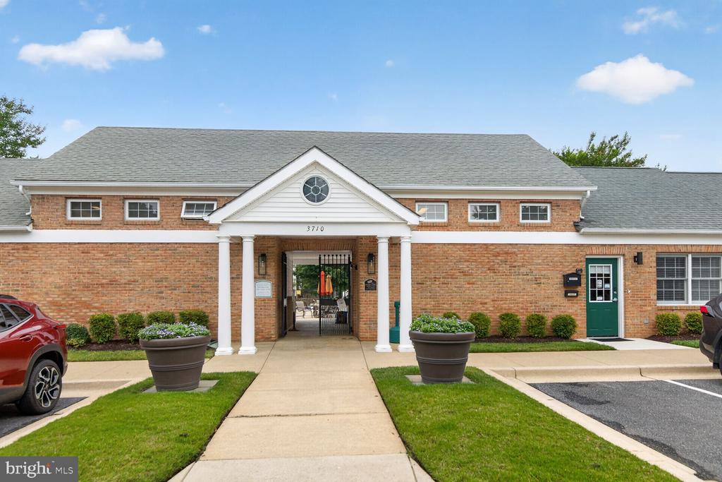 420 HAMLET CLUB DRIVE Unit: 304
