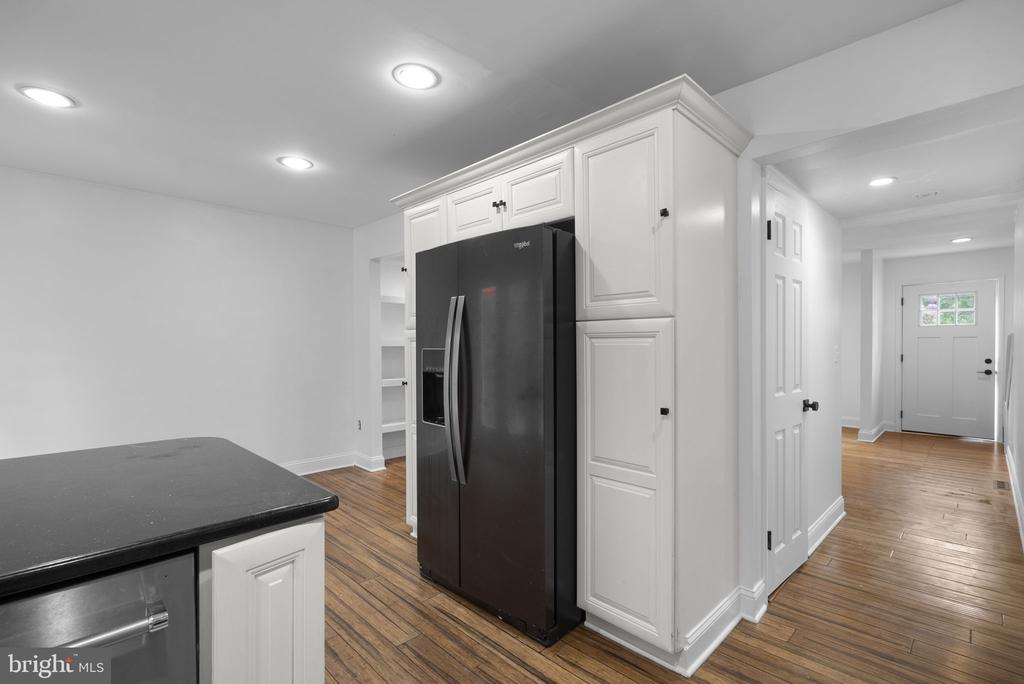 1424 FOXWOOD COURT