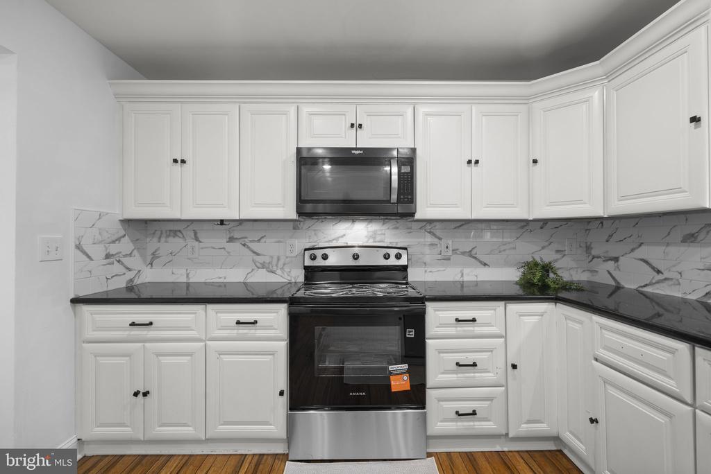 1424 FOXWOOD COURT