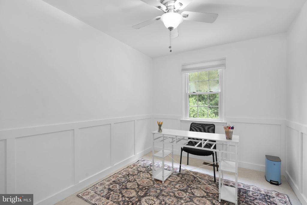 1424 FOXWOOD COURT