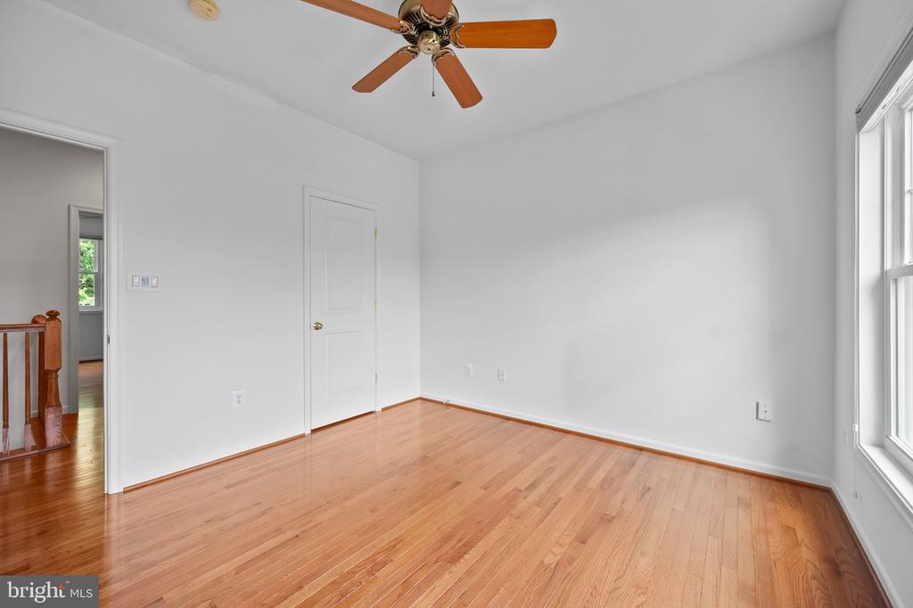 1702 JONAFREE COURT