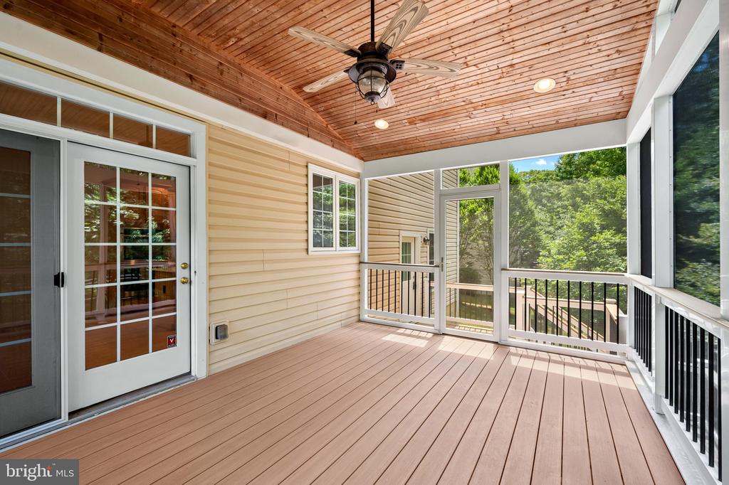 1702 JONAFREE COURT