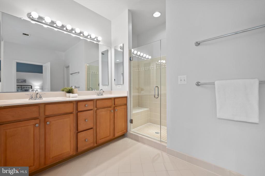 1702 JONAFREE COURT