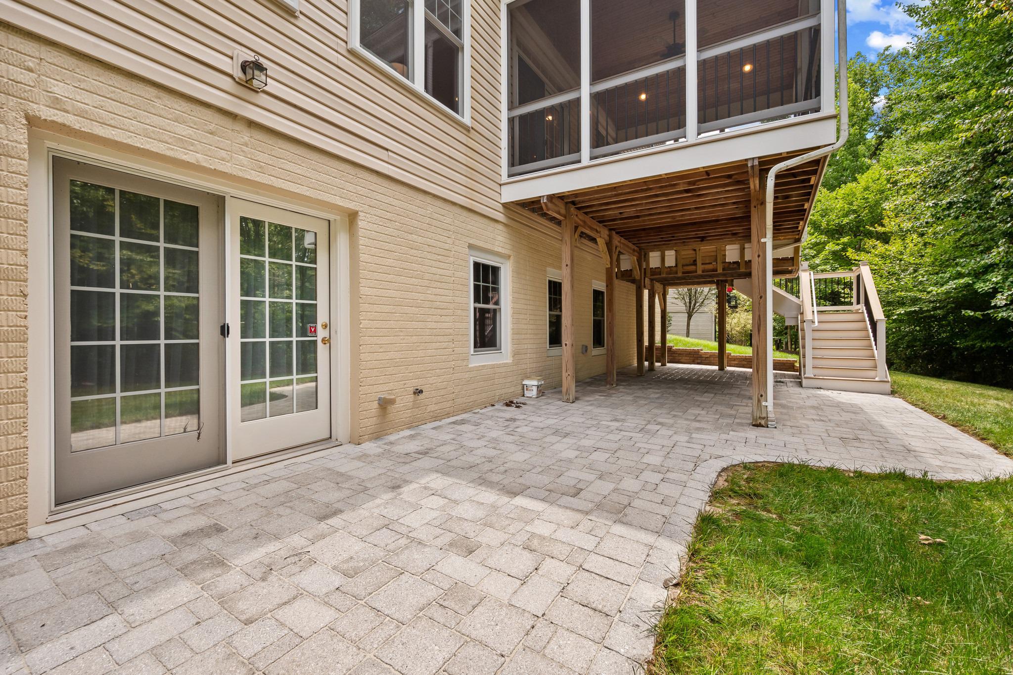 1702 JONAFREE COURT