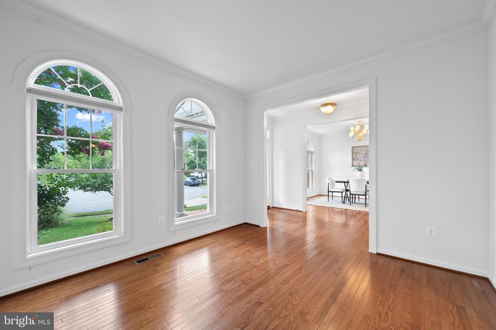 1702 JONAFREE COURT