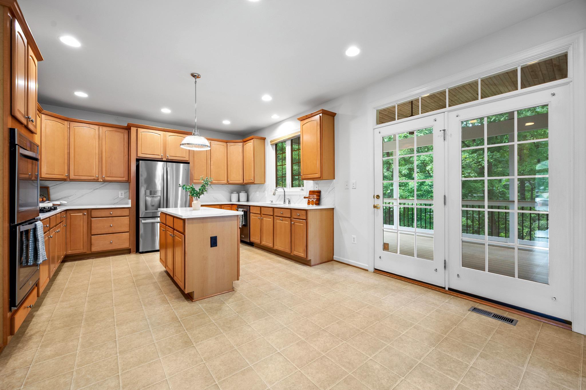 1702 JONAFREE COURT