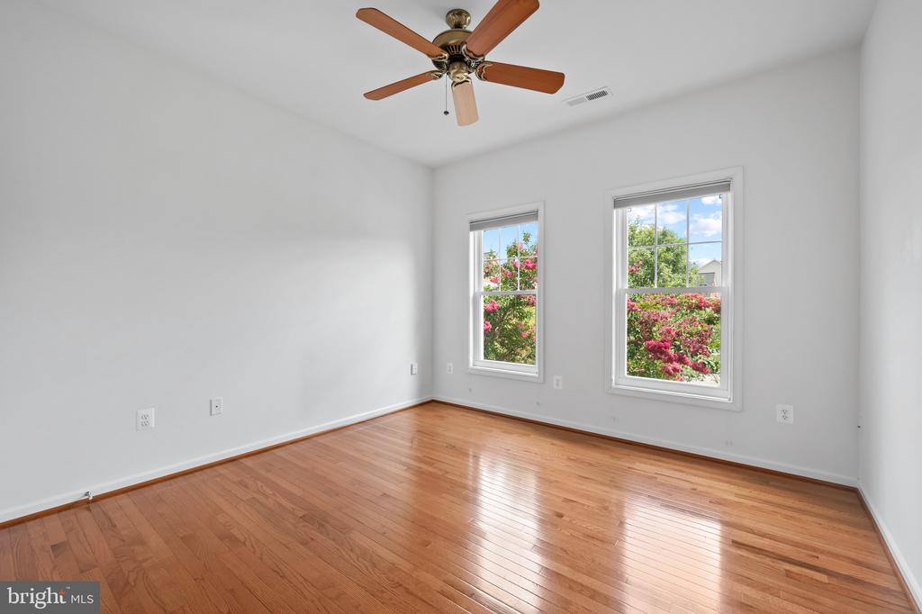 1702 JONAFREE COURT
