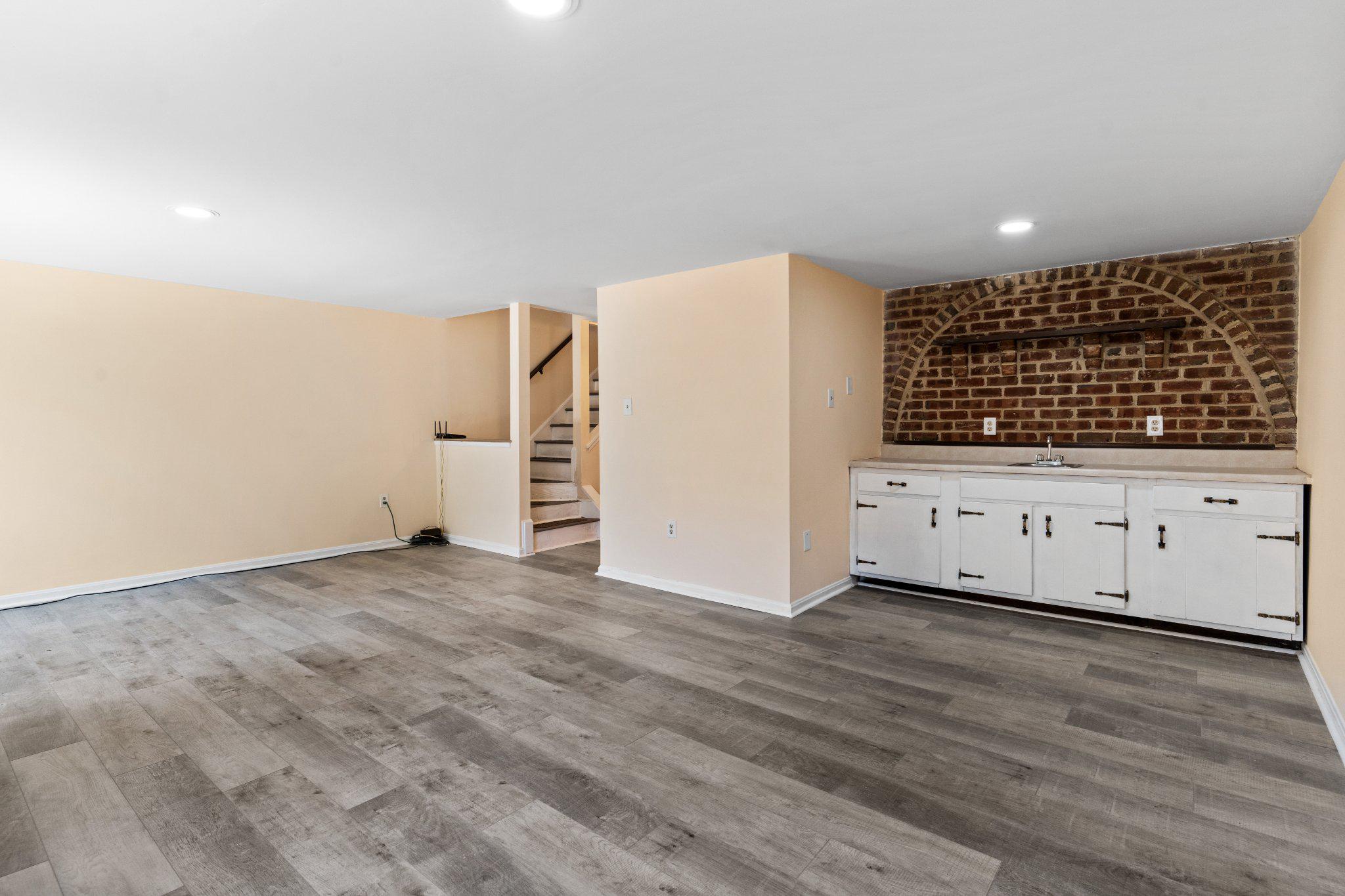 1159 JEFFREY DRIVE