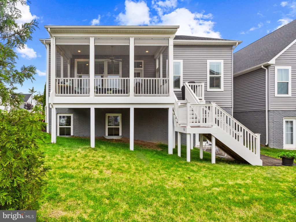 3102 MEANDER BND
