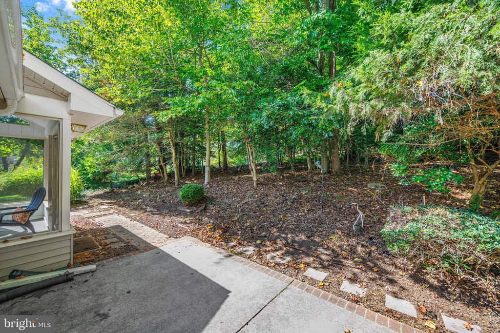 954 SHADEWATER WAY