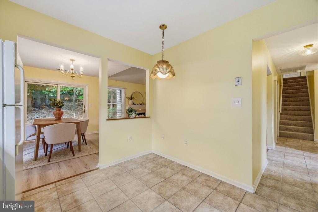 954 SHADEWATER WAY