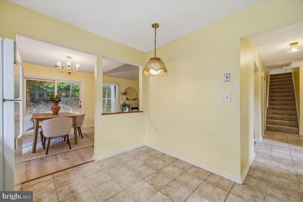 954 SHADEWATER WAY