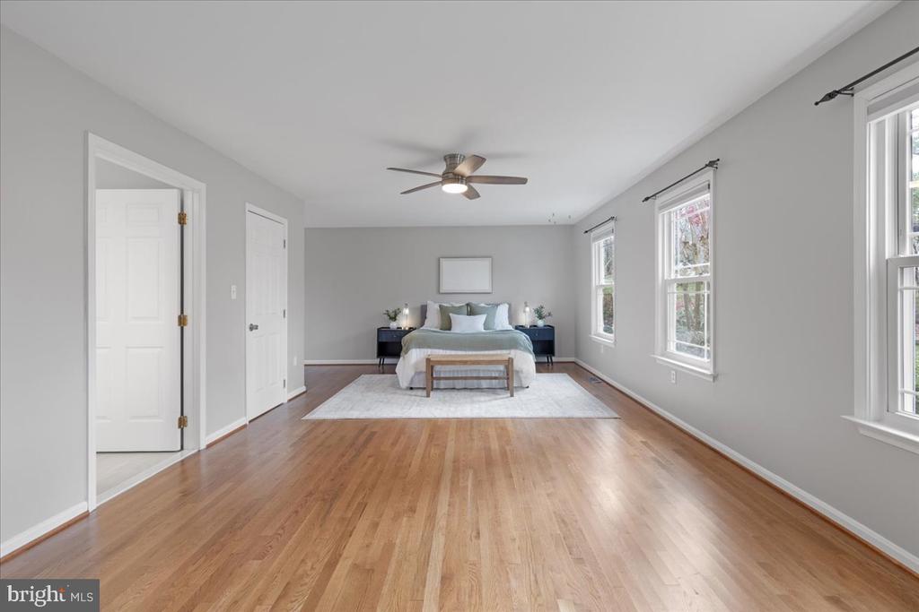 7607 I St