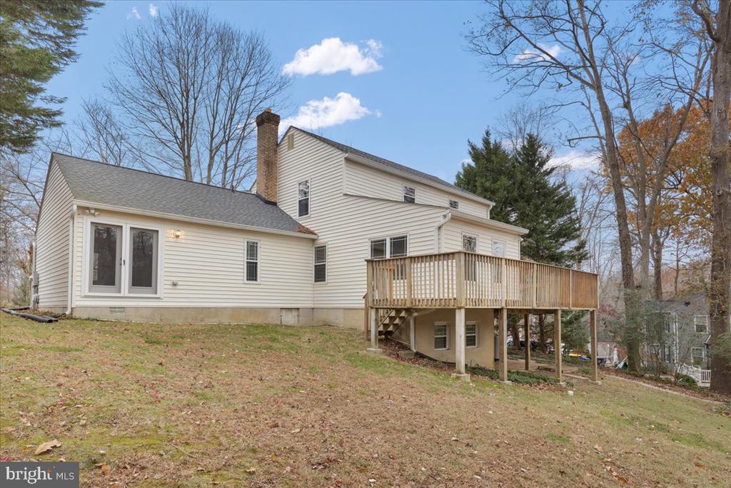 7607 I St