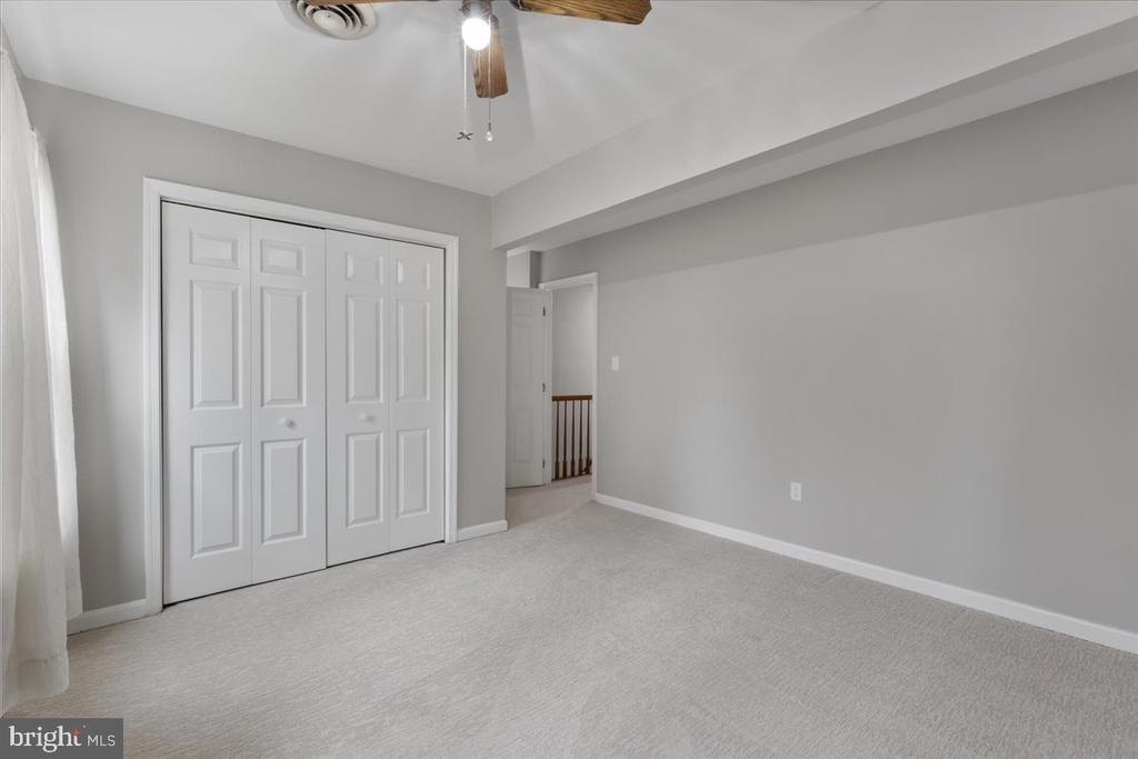 7607 I St