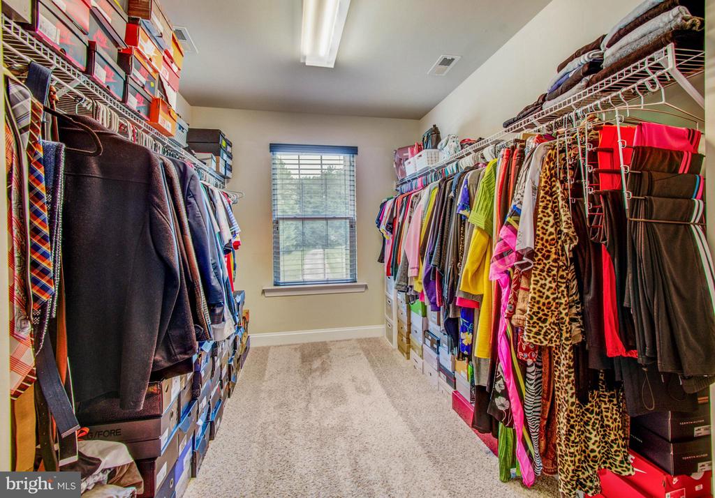 3188 HUNTSMAN DRIVE