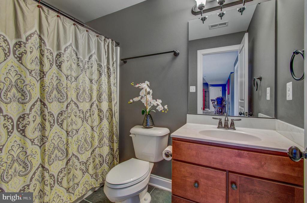 3188 HUNTSMAN DRIVE