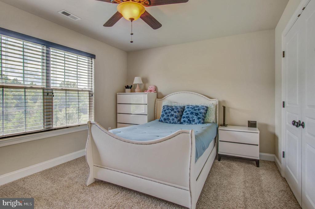 3188 HUNTSMAN DRIVE