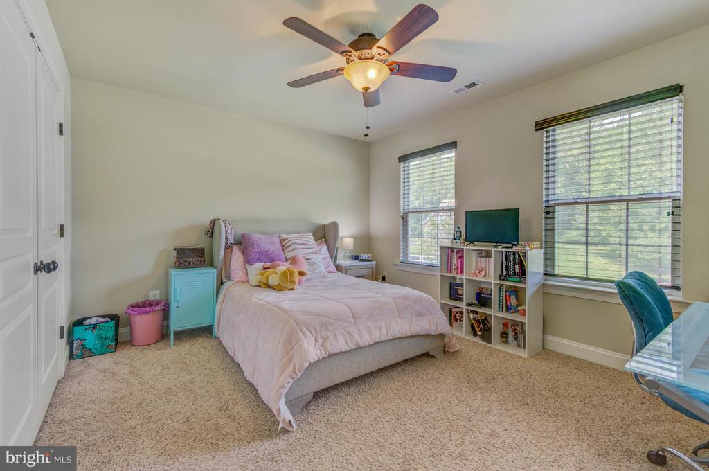 3188 HUNTSMAN DRIVE