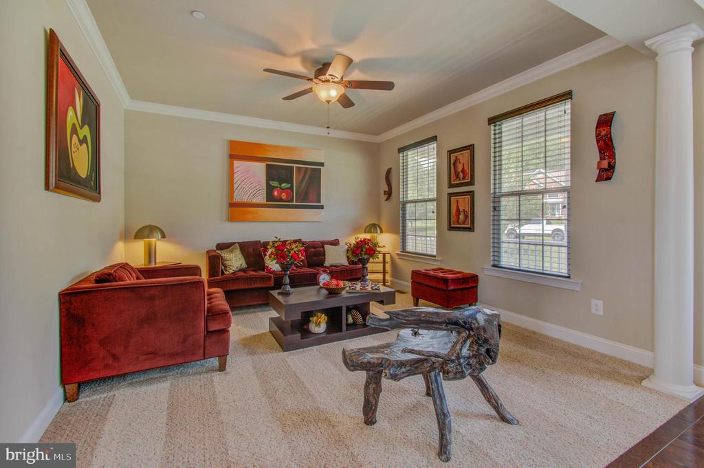 3188 HUNTSMAN DRIVE