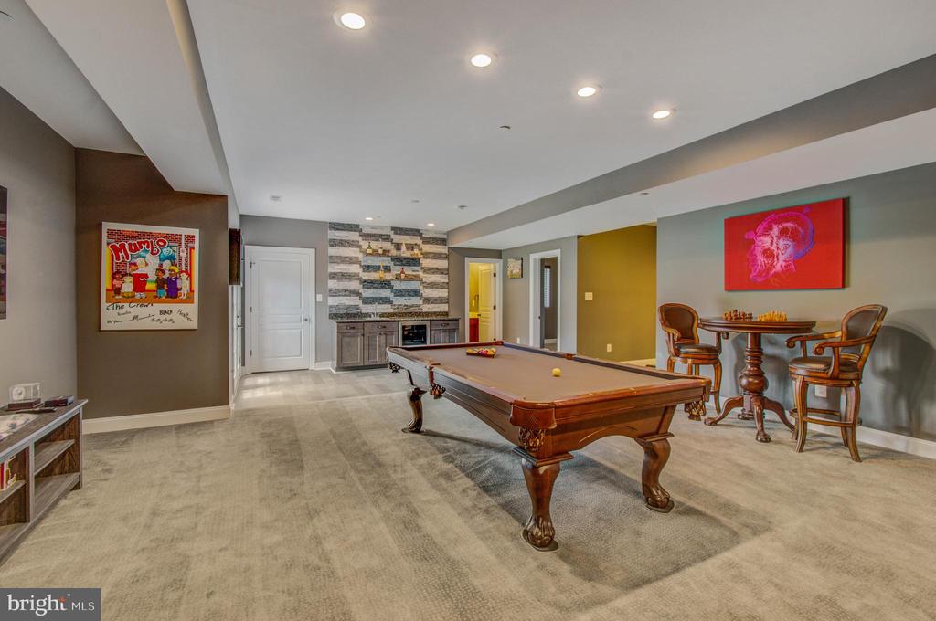 3188 HUNTSMAN DRIVE