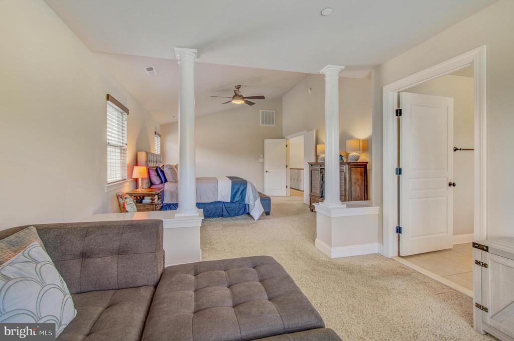 3188 HUNTSMAN DRIVE