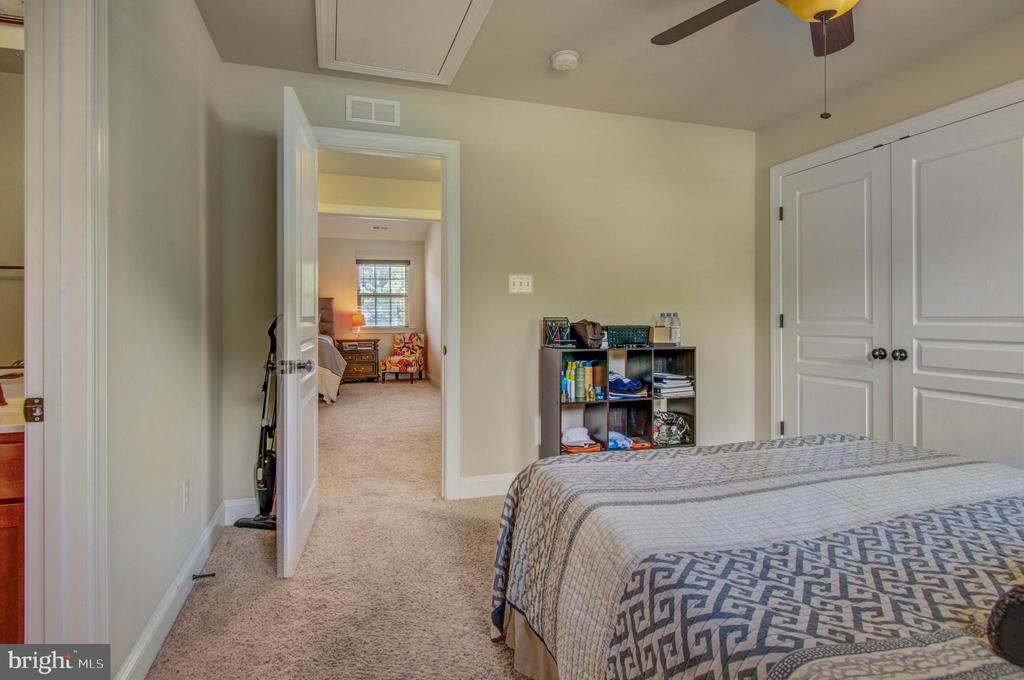 3188 HUNTSMAN DRIVE